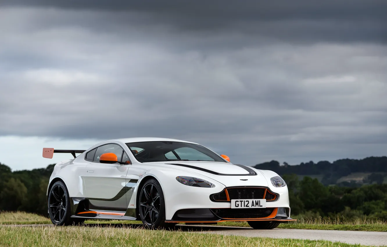 Фото обои Aston Martin, Vantage, V12, GT12