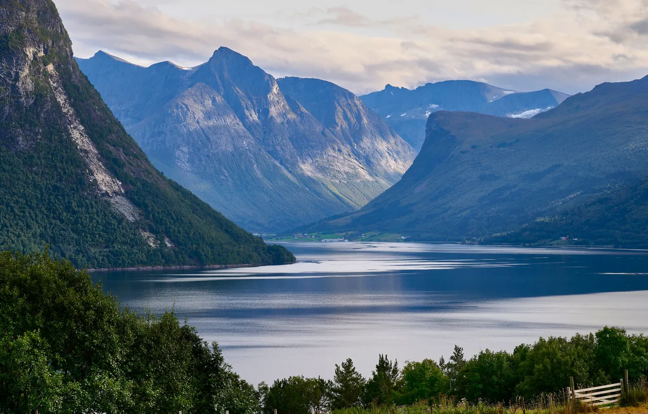 Фото обои горы, скалы, Norway, фьорд, Peter Goodair