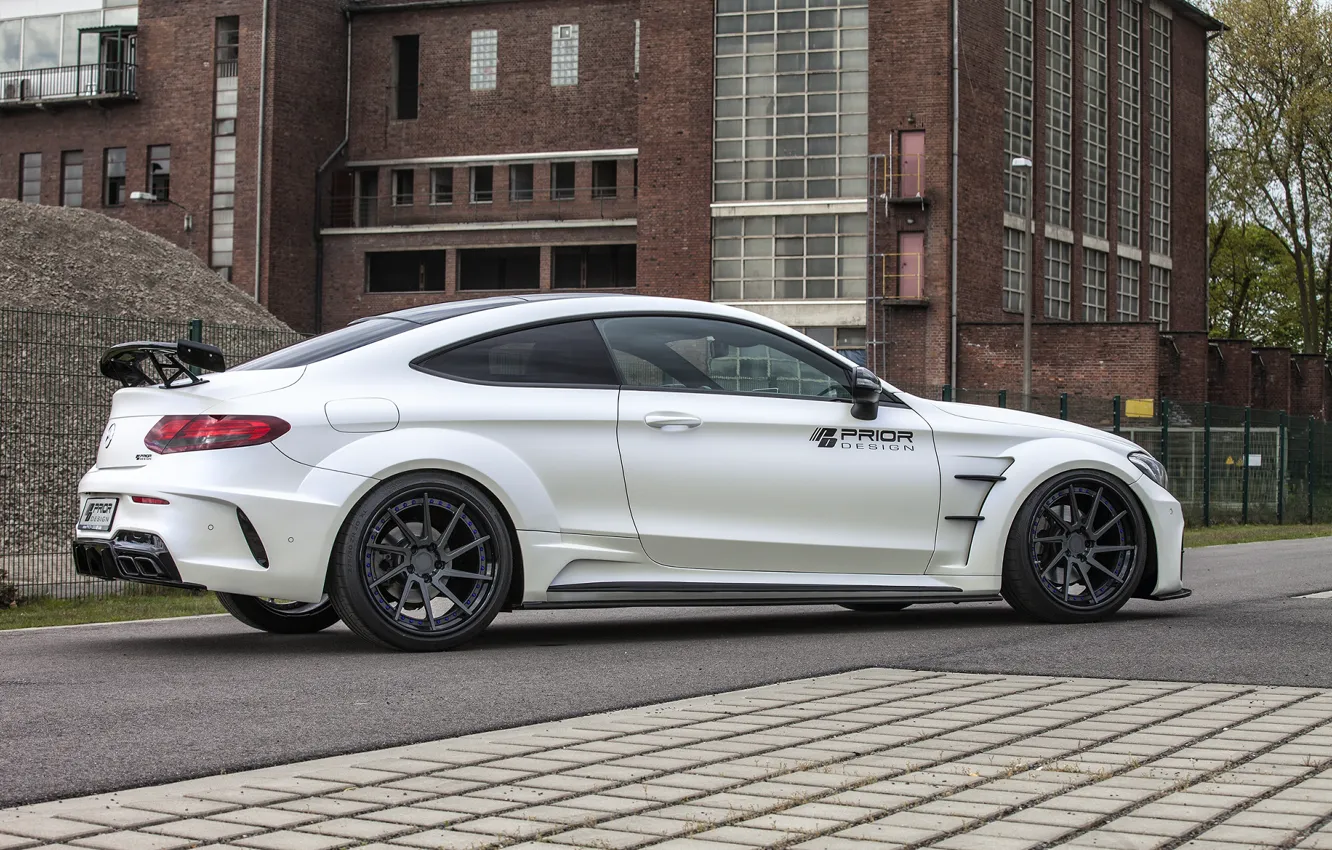 Зима c63 AMG