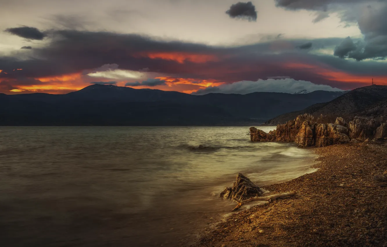 Фото обои море, облака, закат, горы, скалы, берег