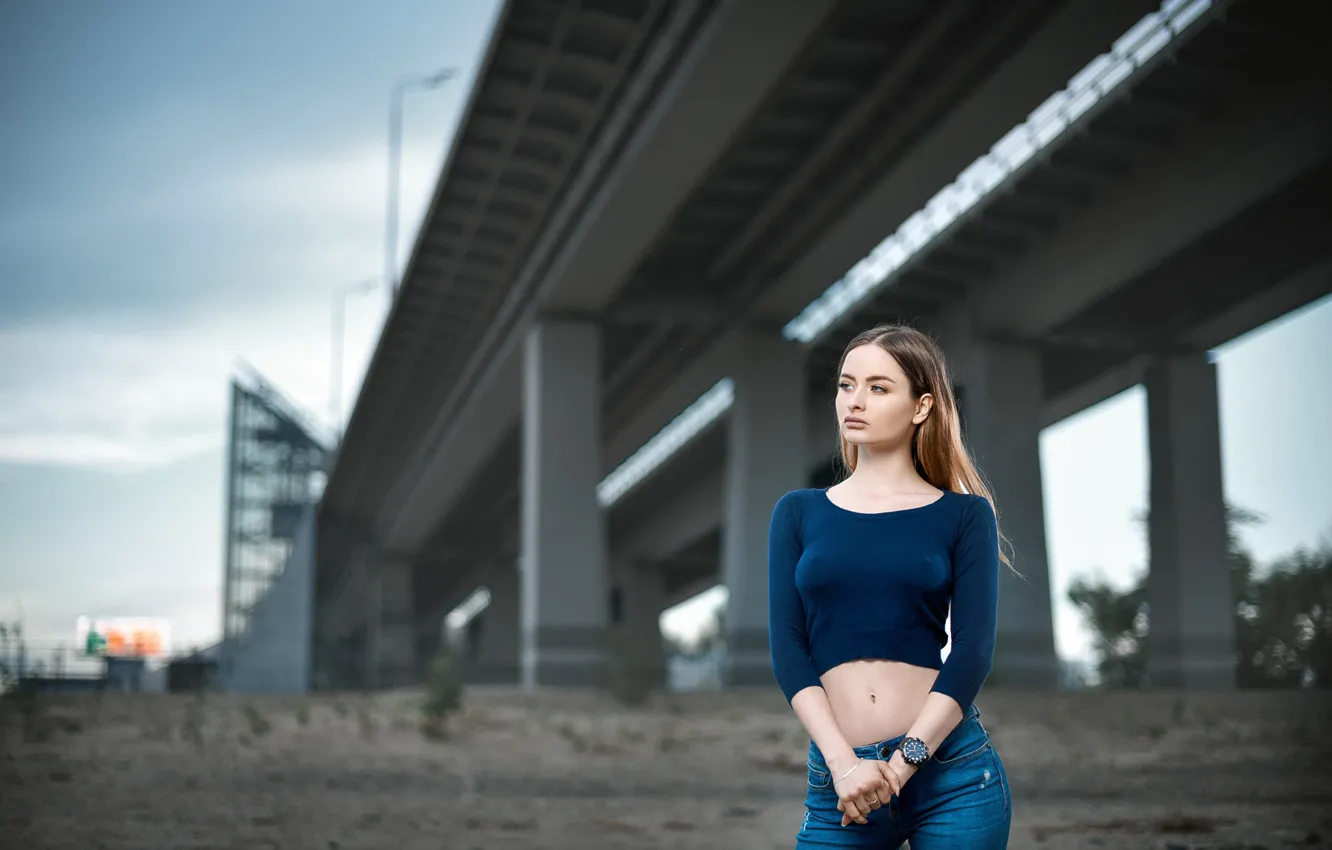 Фото обои девушка, мост, поза, Сергей Гокк