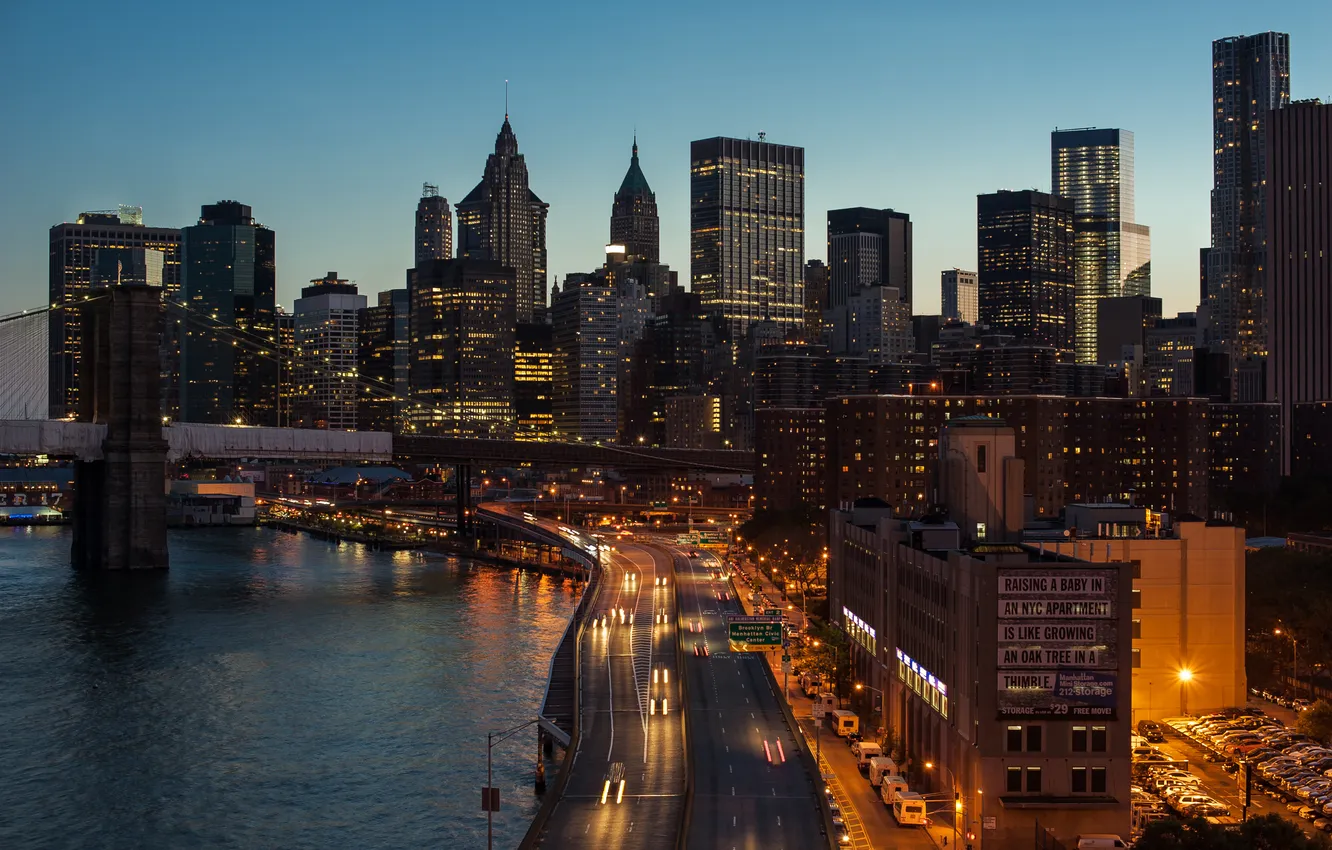 Фото обои дорога, мост, река, вечер, небоскрёбы, Manhattan, New - York