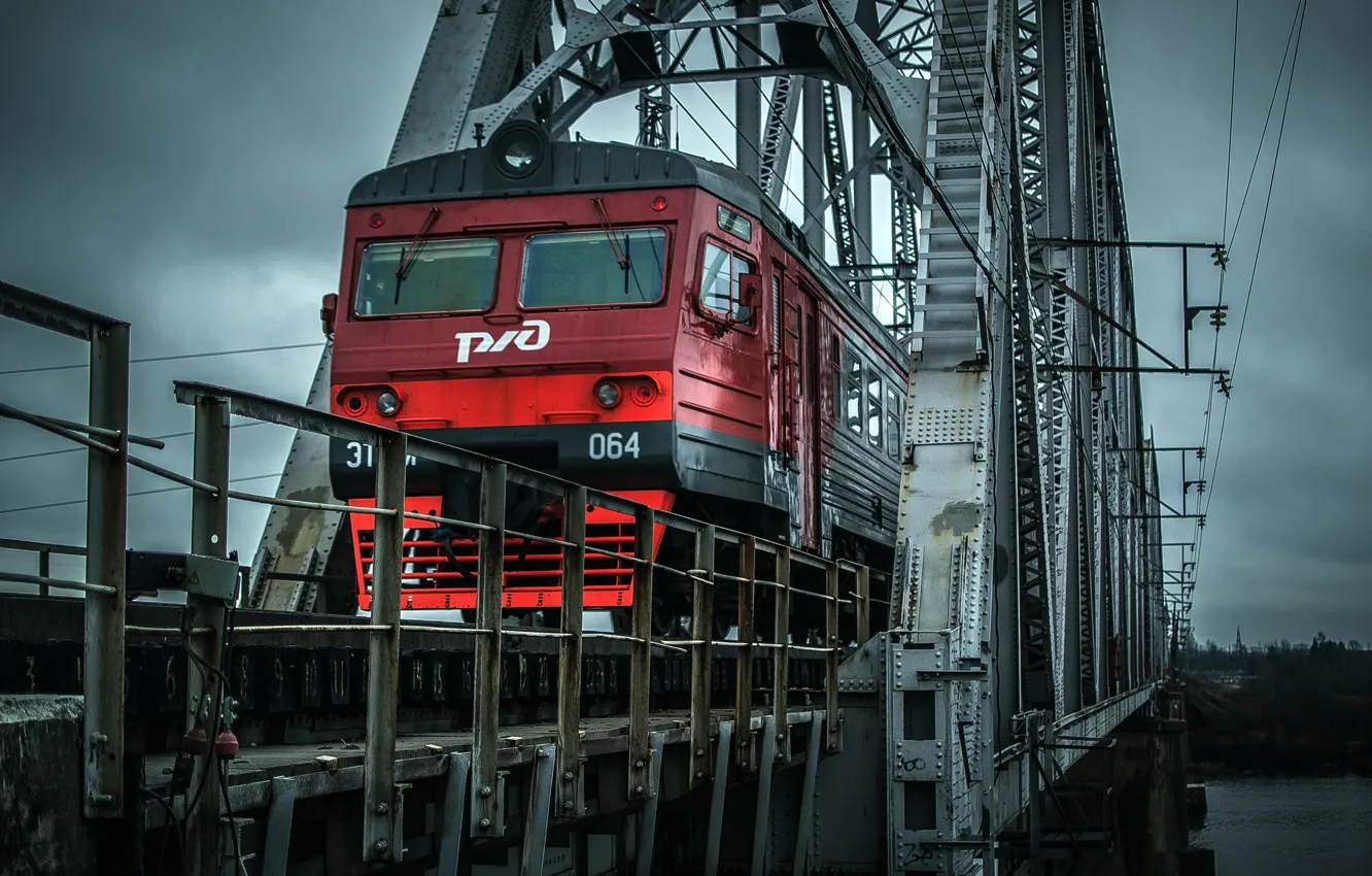 Фото обои грусть, мост, поезд, тусклый