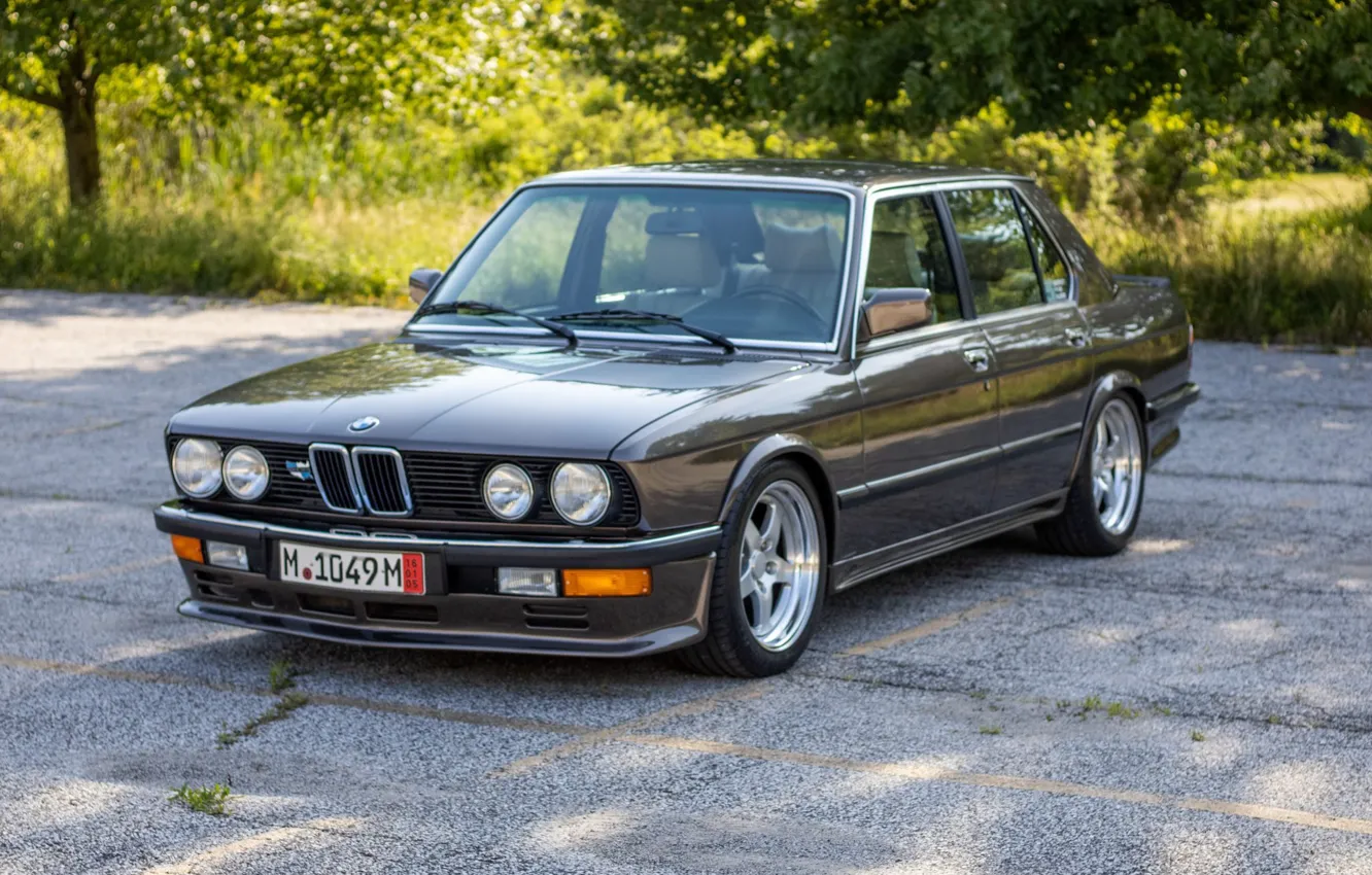 Фото обои BMW, E28, 5-Series, 535I