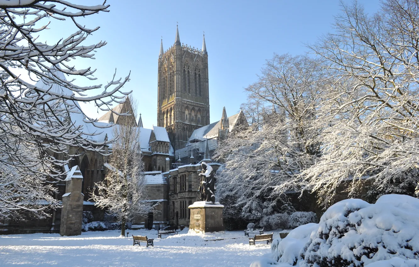 Фото обои lincoln, snow, England, architecture, gothic cathedral