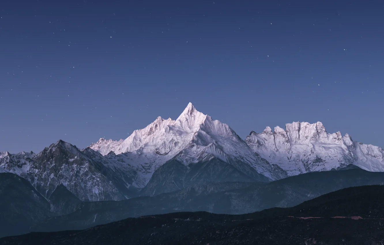 Фото обои небо, снег, горы, ночь, природа, скалы, China, звёзды