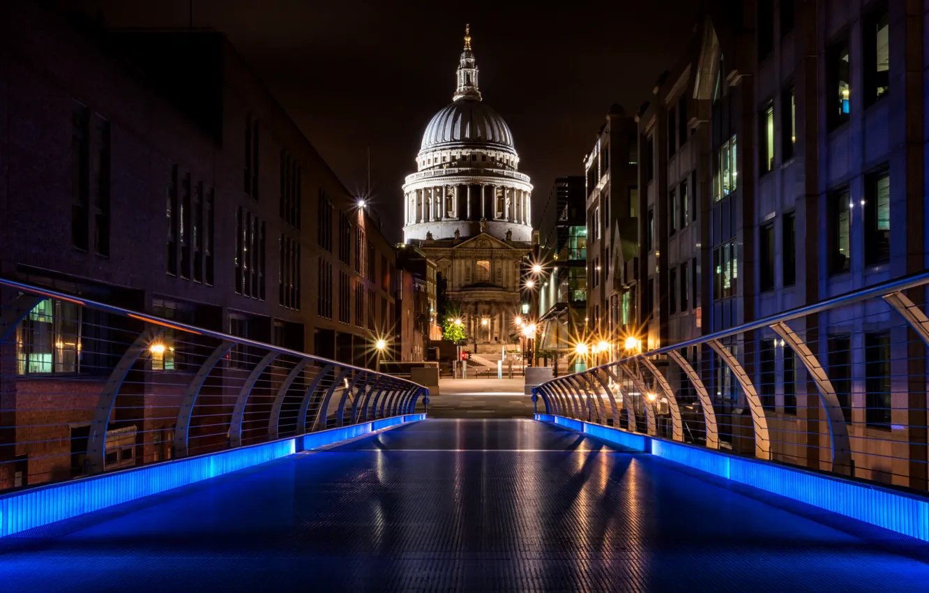 Фото обои ночь, огни, Англия, Лондон, Собор Святого Павла, Мост Миллениум, Мост Тысячелетия