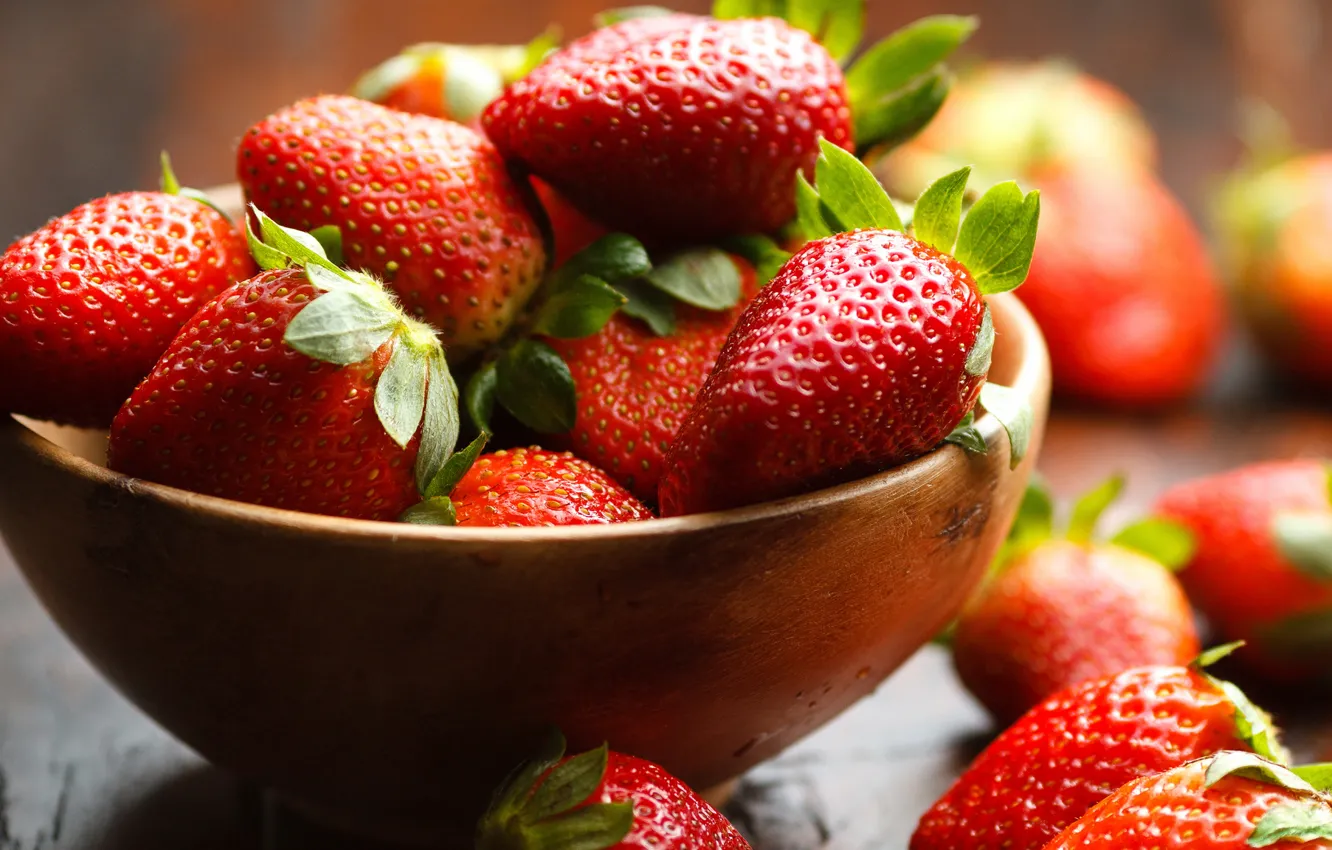 Фото обои ягоды, еда, клубника, красные, много, сочно, пиала, обои от lolita777