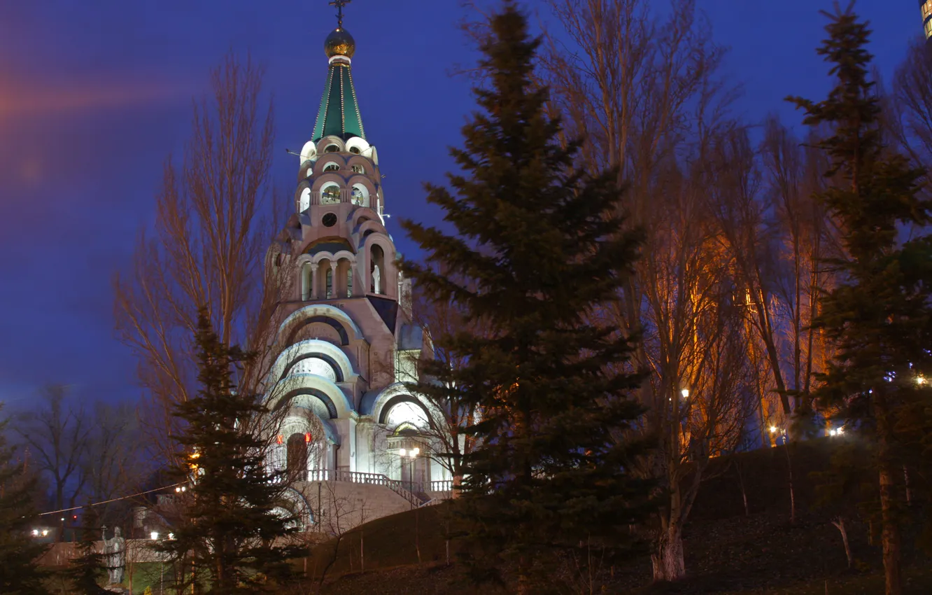 Фото обои небо, деревья, вечер, Россия, архитектура, сумерки, Самара, Софийский собор