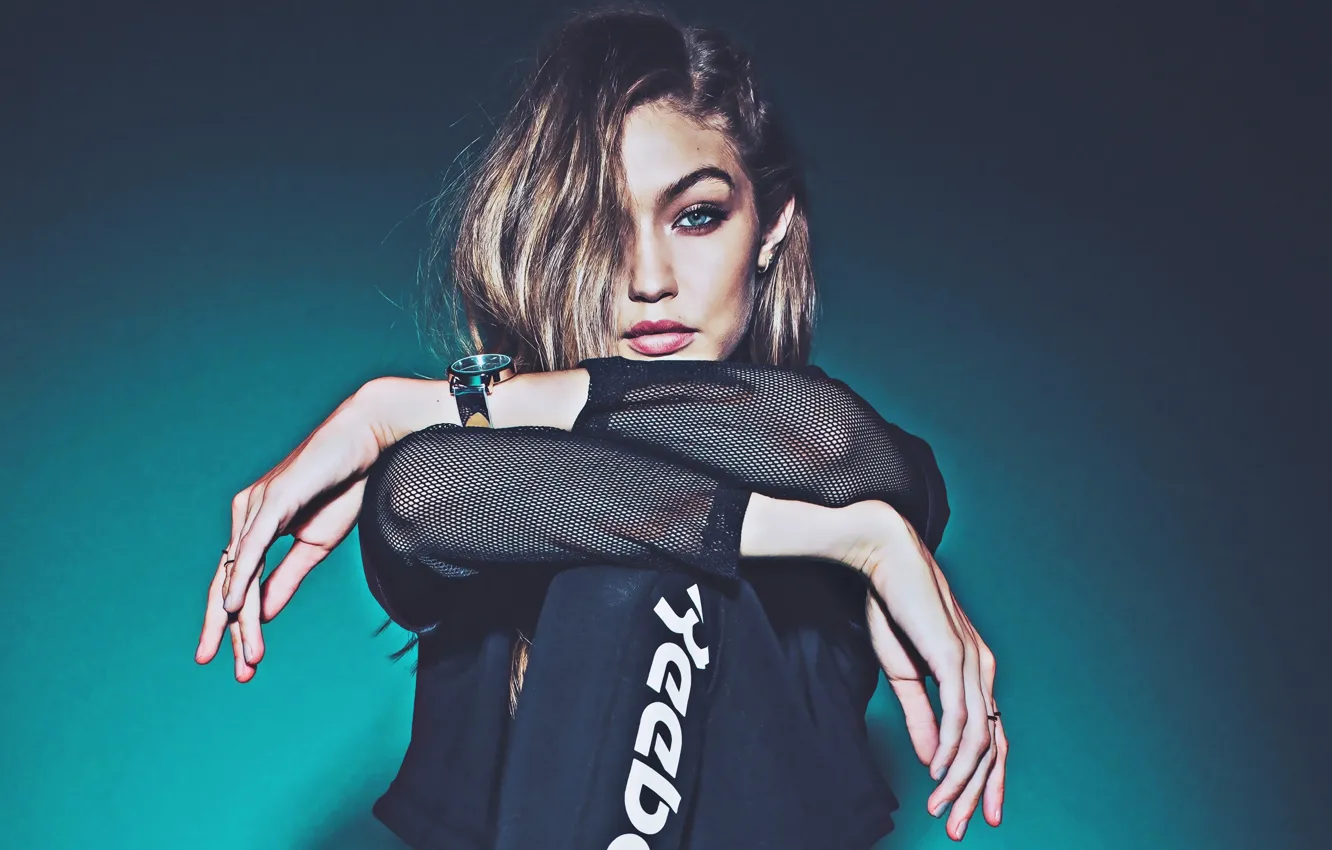 Фото обои взгляд, поза, модель, макияж, прическа, hair, Reebok, Gigi Hadid