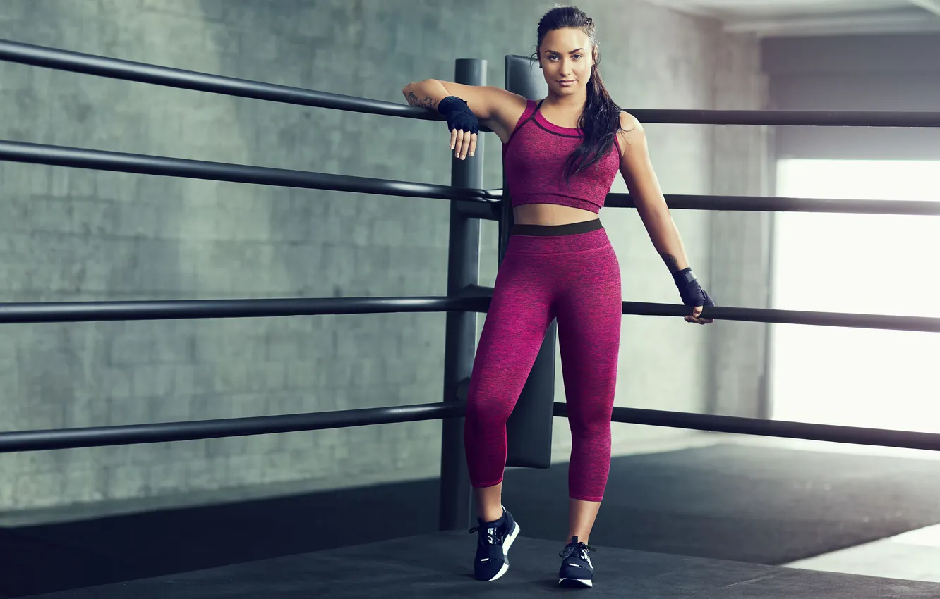 Фото обои gym, leggings, buttock, woman fitness, activewear, woman exercises, woman streching, woman workout