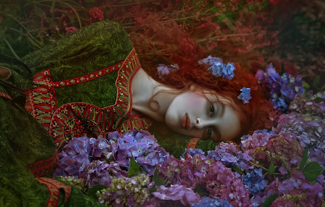 Фото обои лето, девушка, цветы, природа, платье, рыжая, гортензия, Agnieszka Lorek