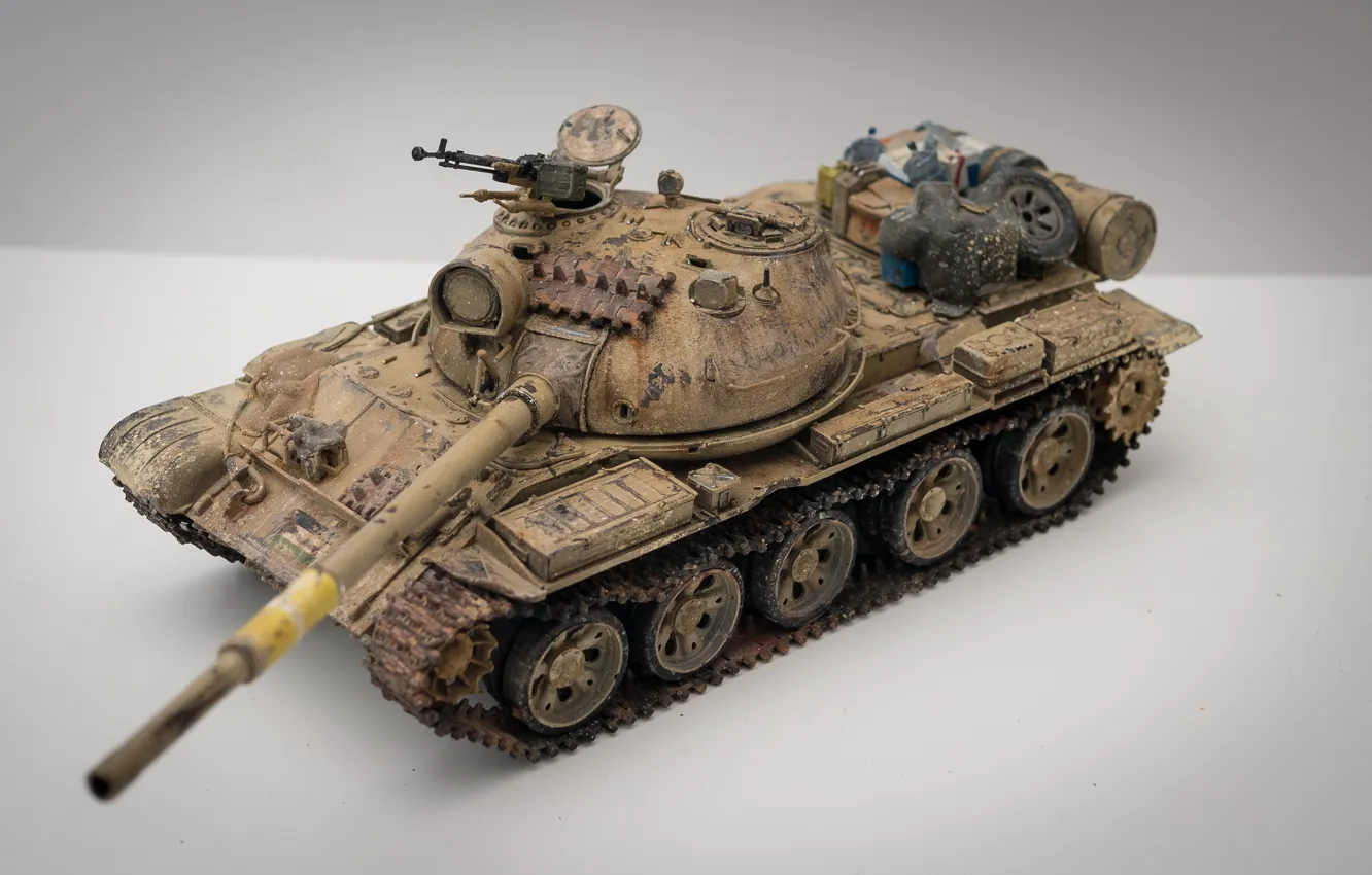 Фото обои макро, игрушка, средний танк, моделька, Иракский Т-62