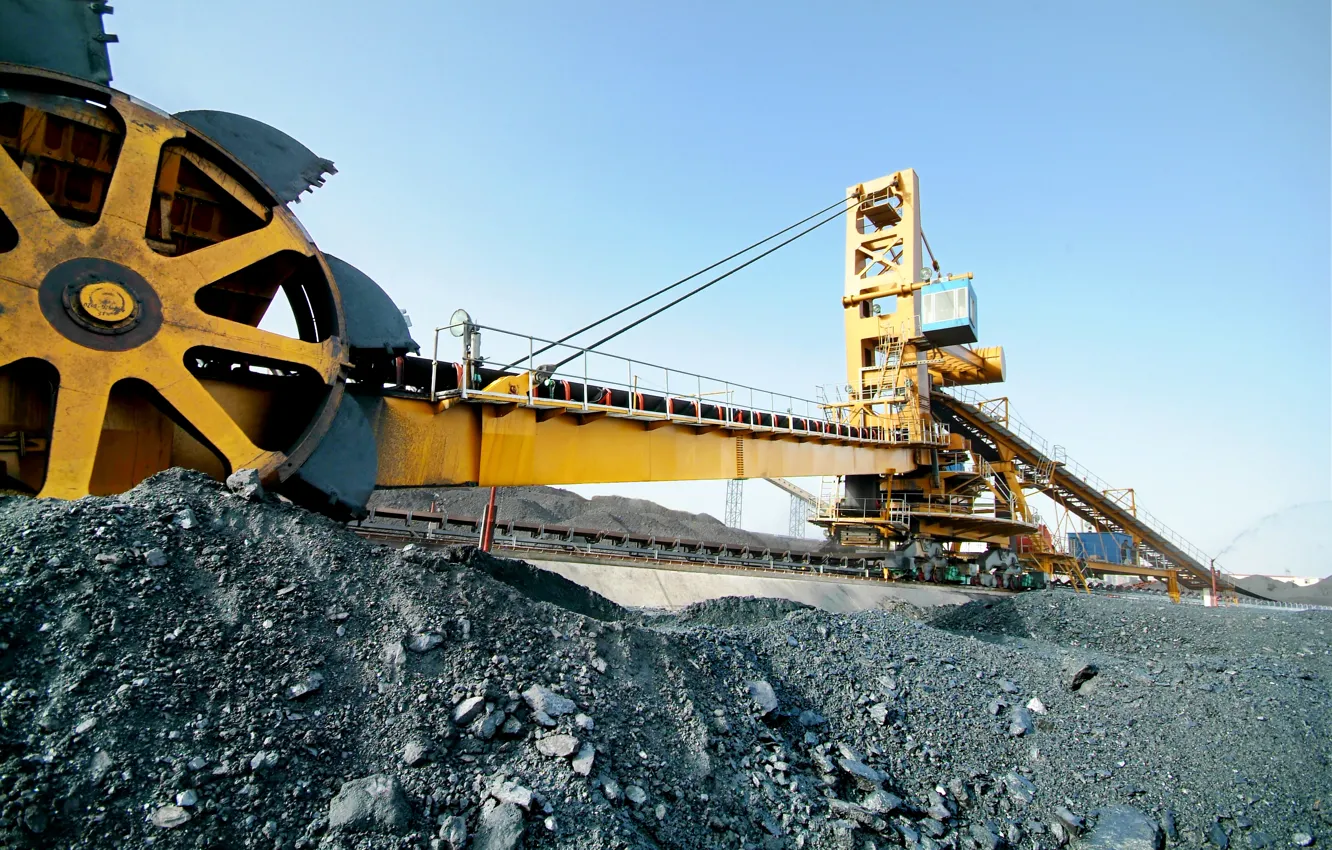 Фото обои yellow, huge, engineering, mining, conveyor, Rotopala