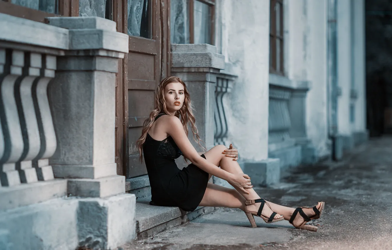 Фото обои ножки, губки, локоны, Andrea Carretta