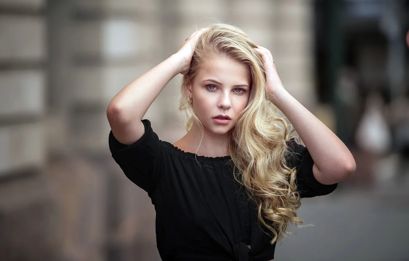 Фото обои девушка, улица, портрет