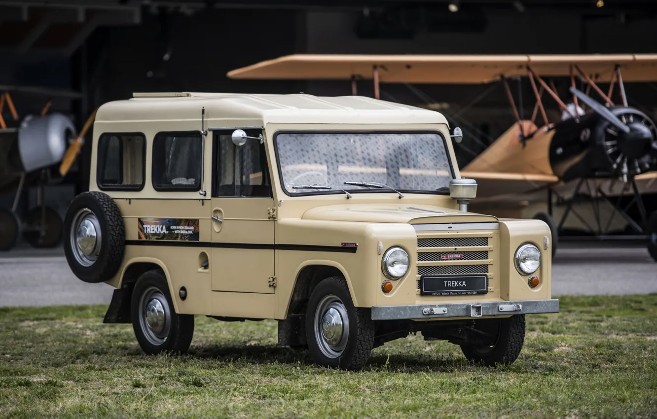 Фото обои газон, самолёты, Škoda, Skoda, лёгкий внедорожник, Trekka, 1966–1973