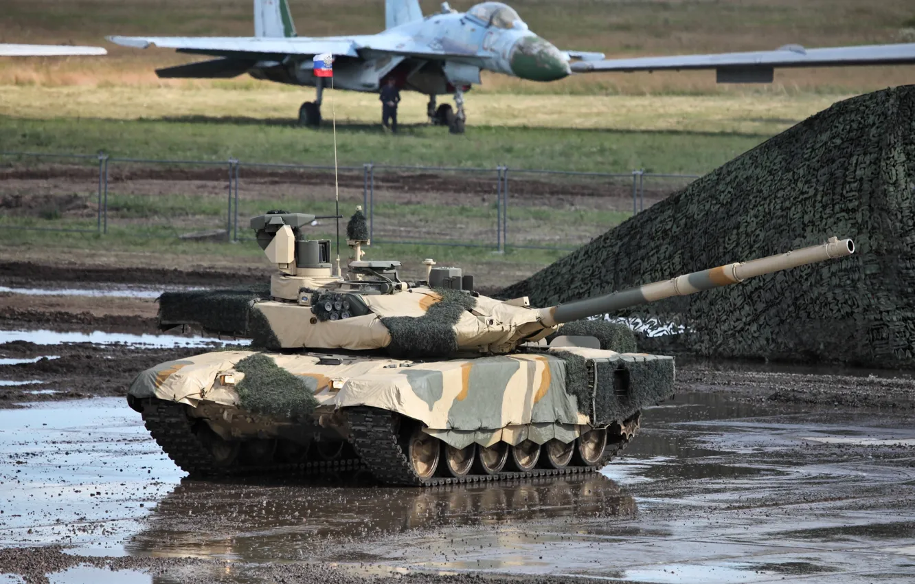 Фото обои фары, Т-90МС, Су-27 на заднем плане, Российский танк, накидка на танке