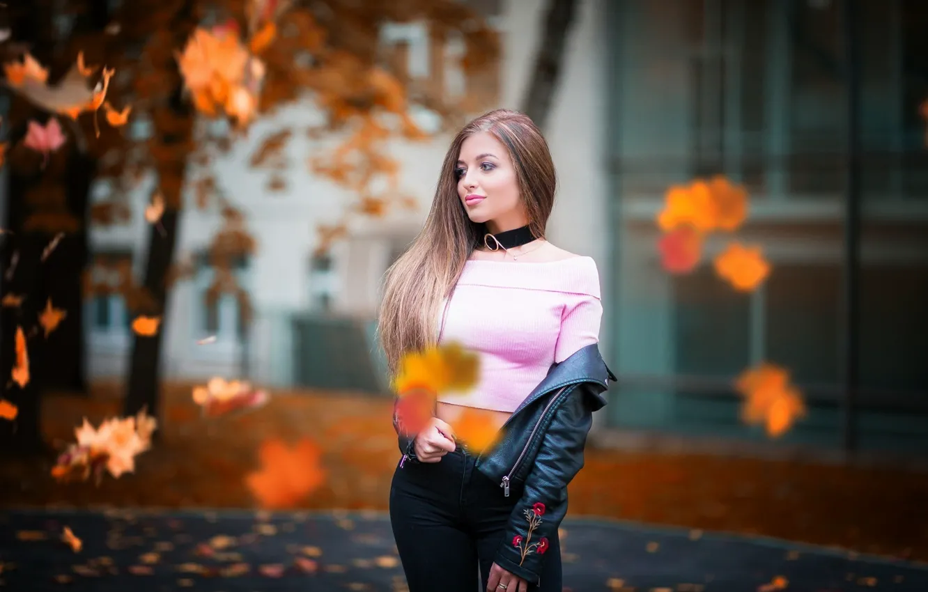 Фото обои city, widescreen, girls, autumn, bokeh