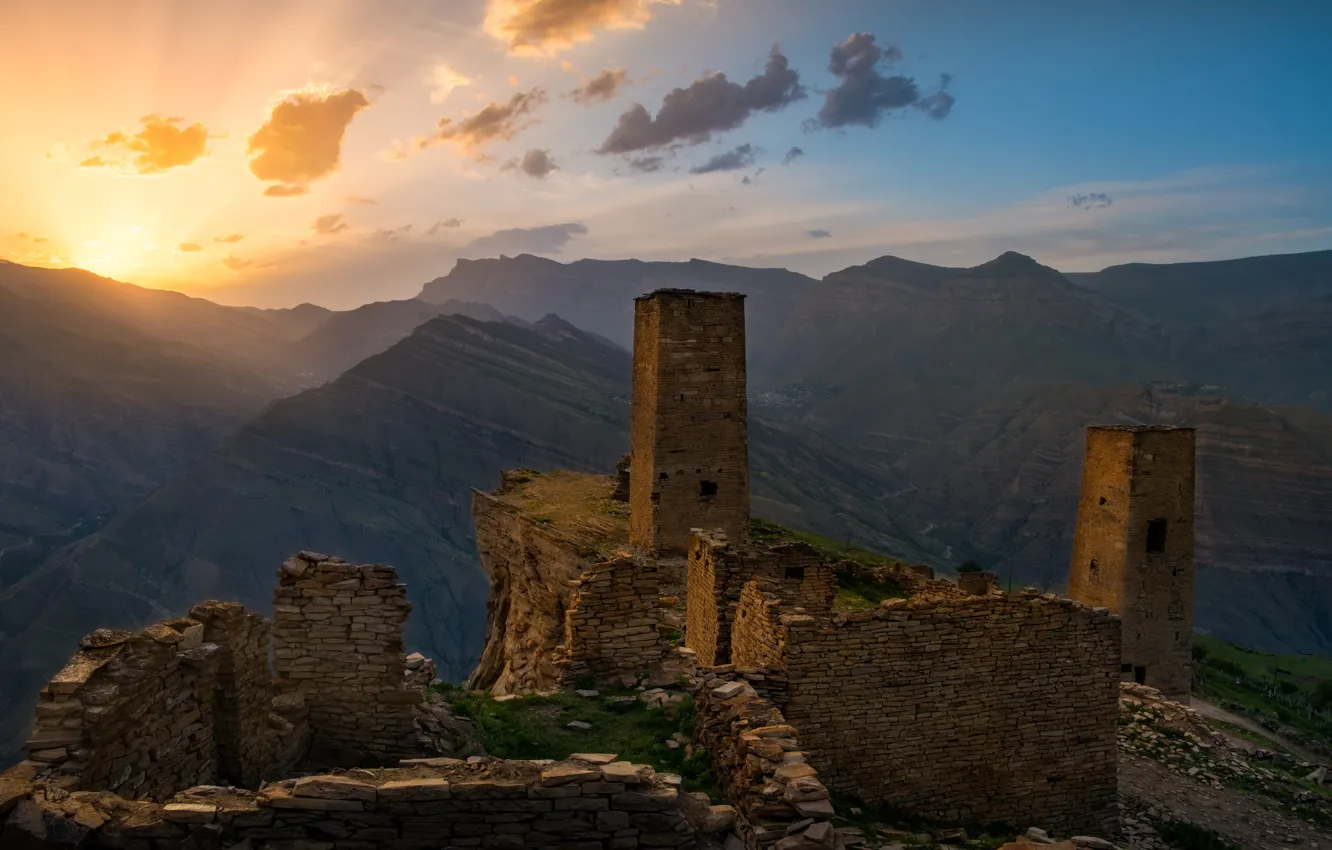 Фото обои горы, старина, туман, рассвет, утро, руины, строения, Дагестан