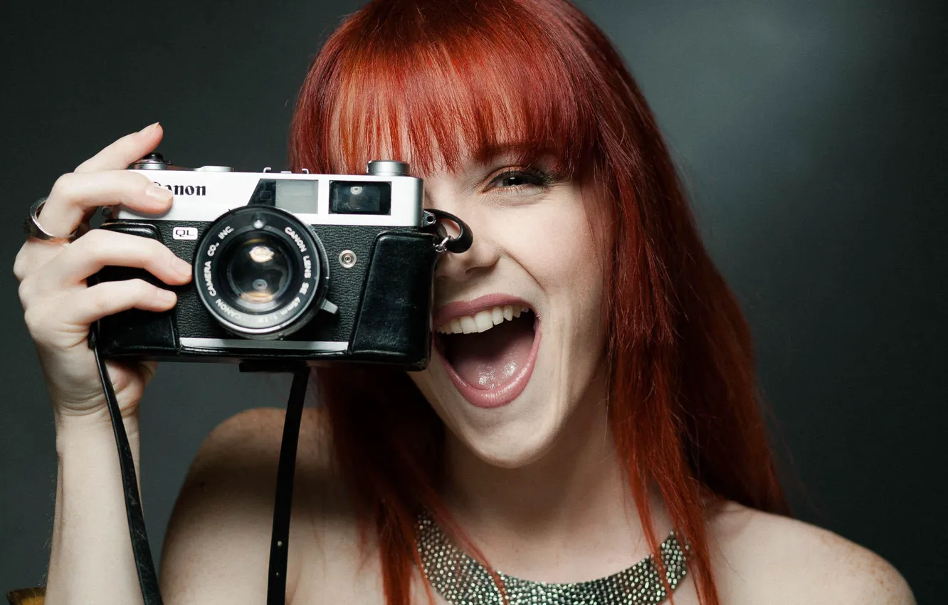 Фото обои смех, фотоаппарат, рыжая, canon