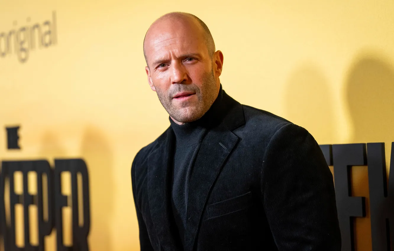 Фото обои взгляд, актер, щетина, Jason Statham, фотосесия, Джейсон Стейтем