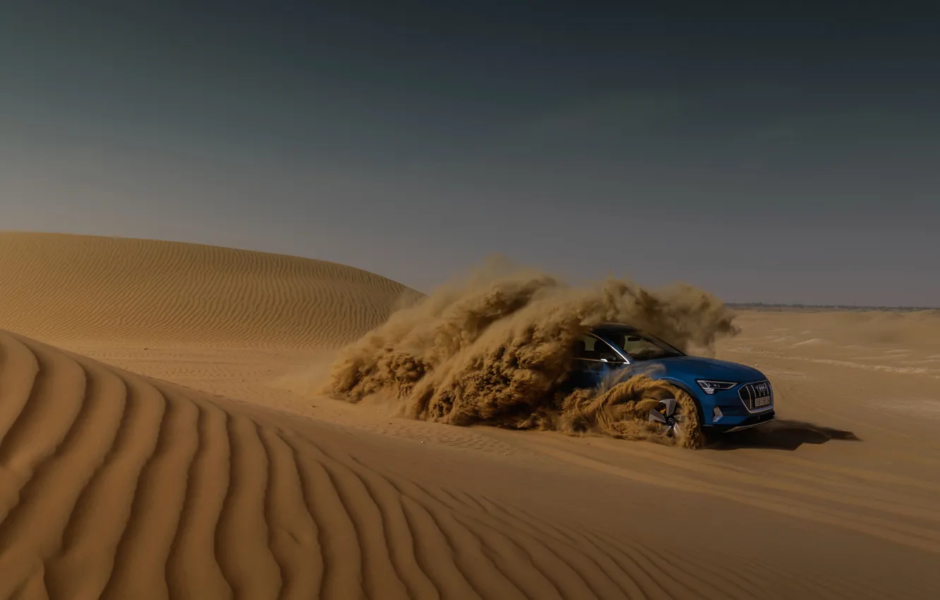 Фото обои синий, Audi, пустыня, E-Tron, 2019