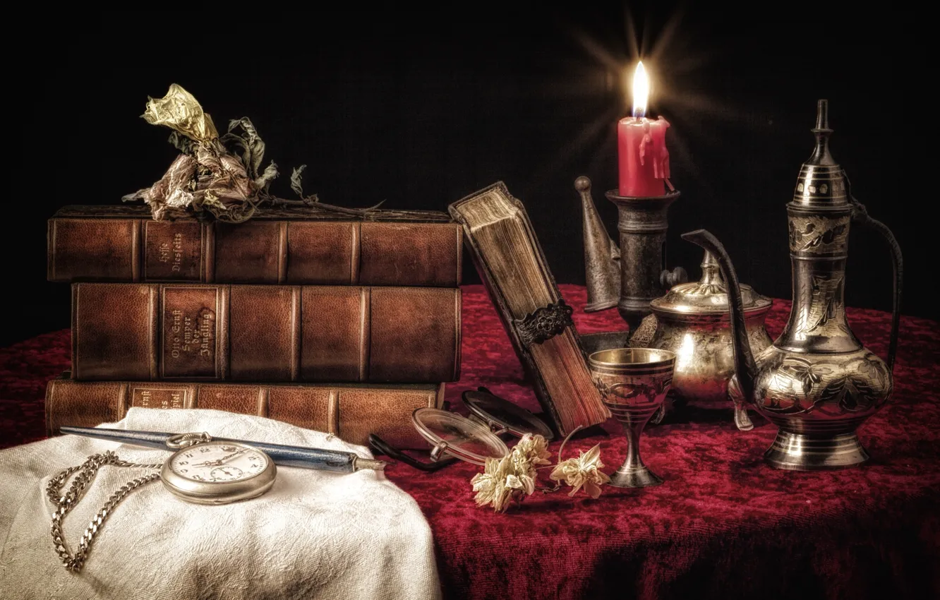 Фото обои часы, книги, свеча, посуда, натюрморт