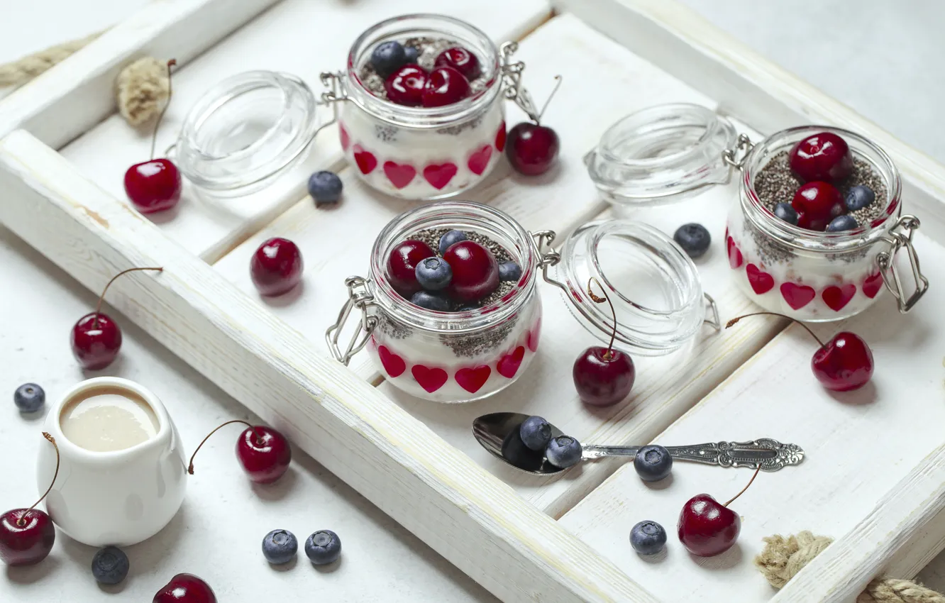 Фото обои вишня, ягоды, завтрак, поднос, йогурт, чиа, Anna Zellen