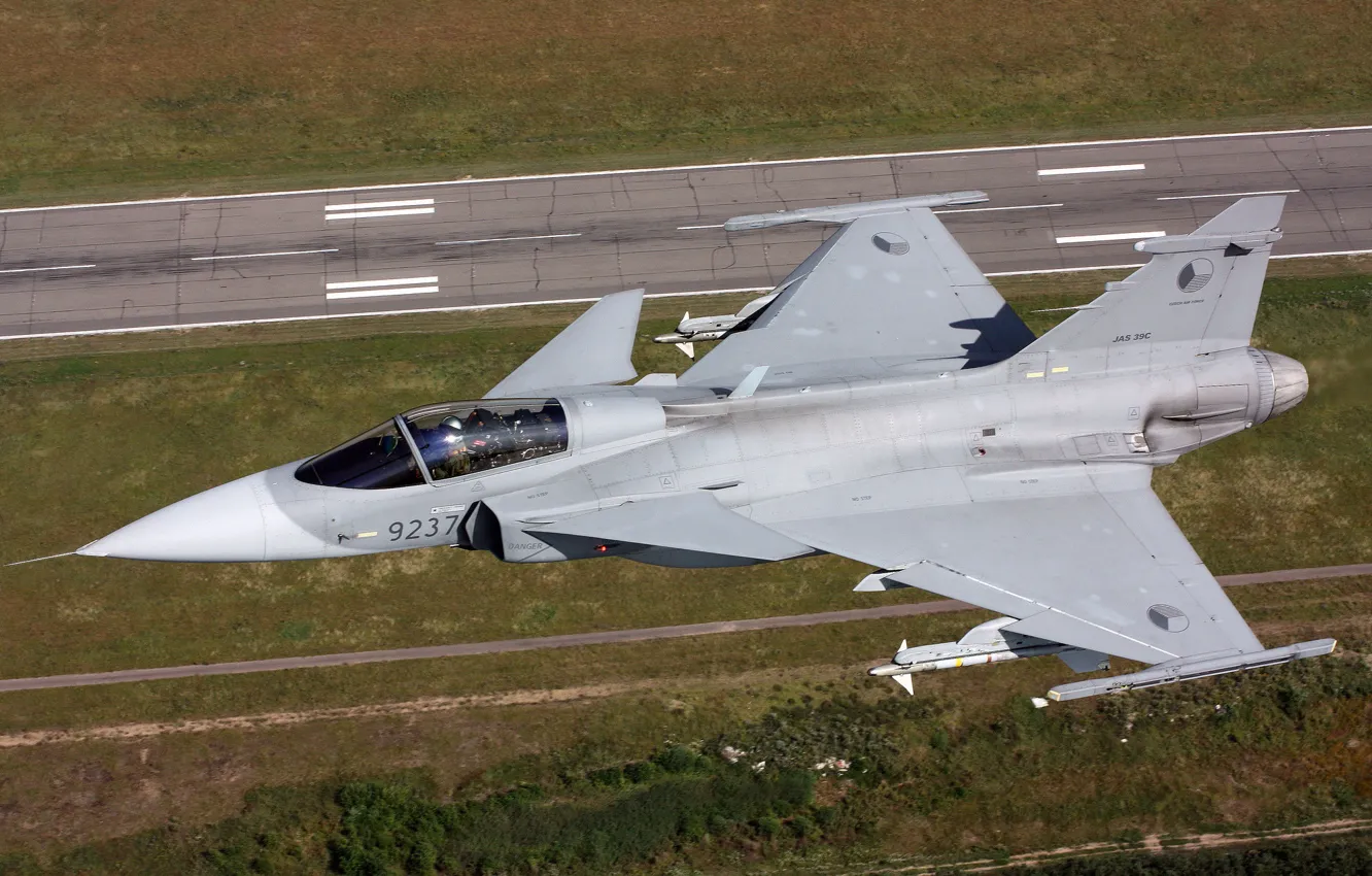 Фото обои полет, полоса, истребитель, многоцелевой, Gripen, JAS 39