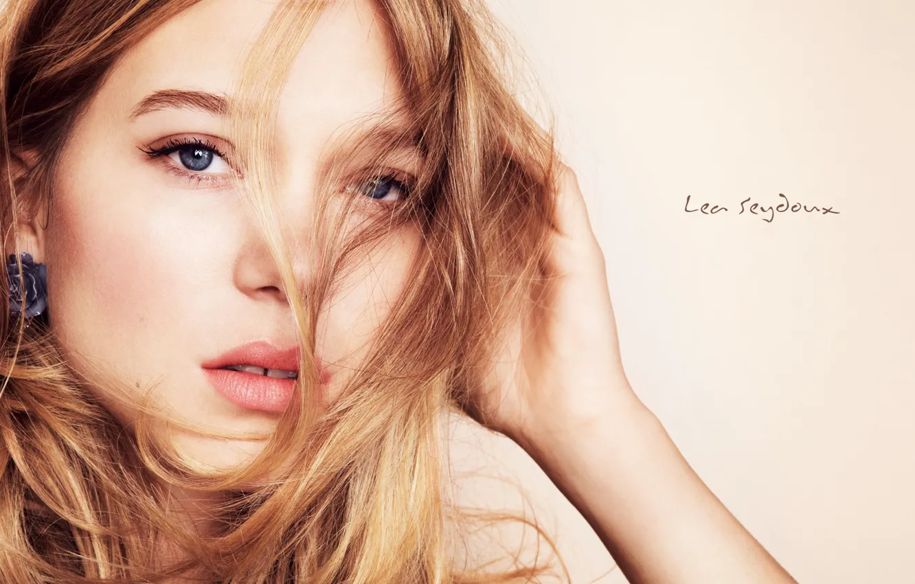 Фото обои Взгляд, Блондинка, Губы, Фон, Актриса, Lea Seydoux, Леа Сейду