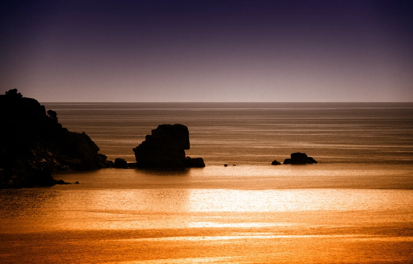 Фото обои море, небо, камни, скалы, вечер, горизонт