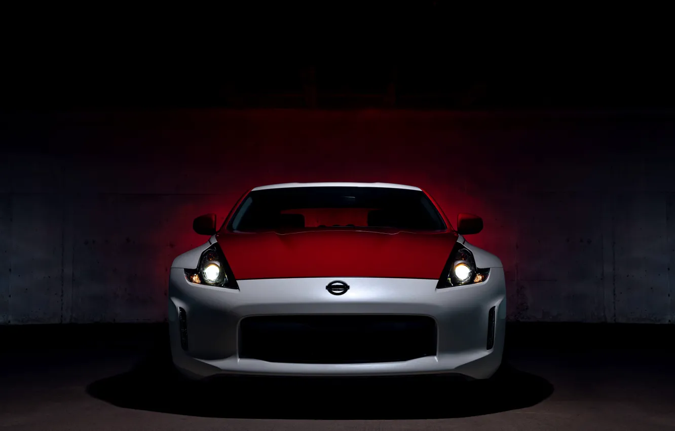 Фото обои свет, купе, Nissan, вид спереди, красно-белый, 370Z, 50th Anniversary Edition, 2020