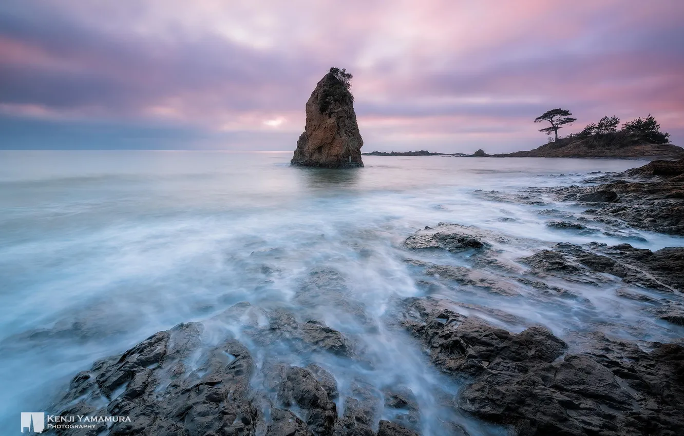 Фото обои море, закат, тучи, скала, побережье, Япония, photographer, Kenji Yamamura