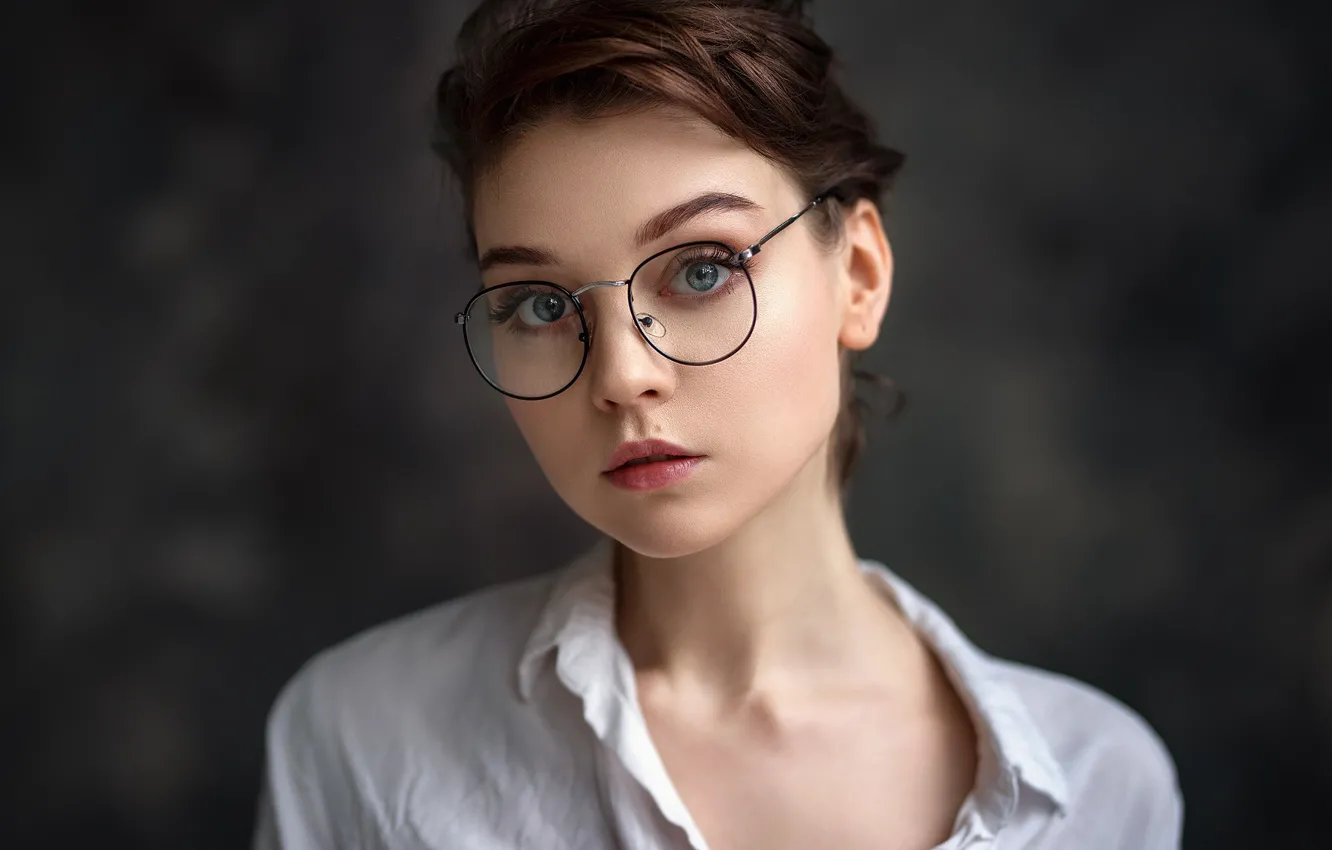 Фото обои взгляд, девушка, портрет, очки, Оля, Yuriy Lyamin, Лямин