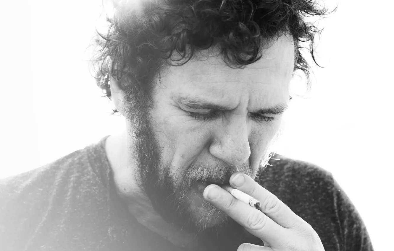 Фото обои smoking, cigarette, singer, musician, bearded, Otto