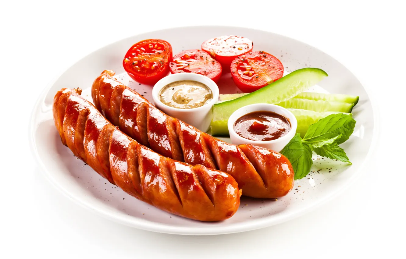 Фото обои сосиски, тень, тарелка, овощи, помидоры, соус, специи, tomatoes