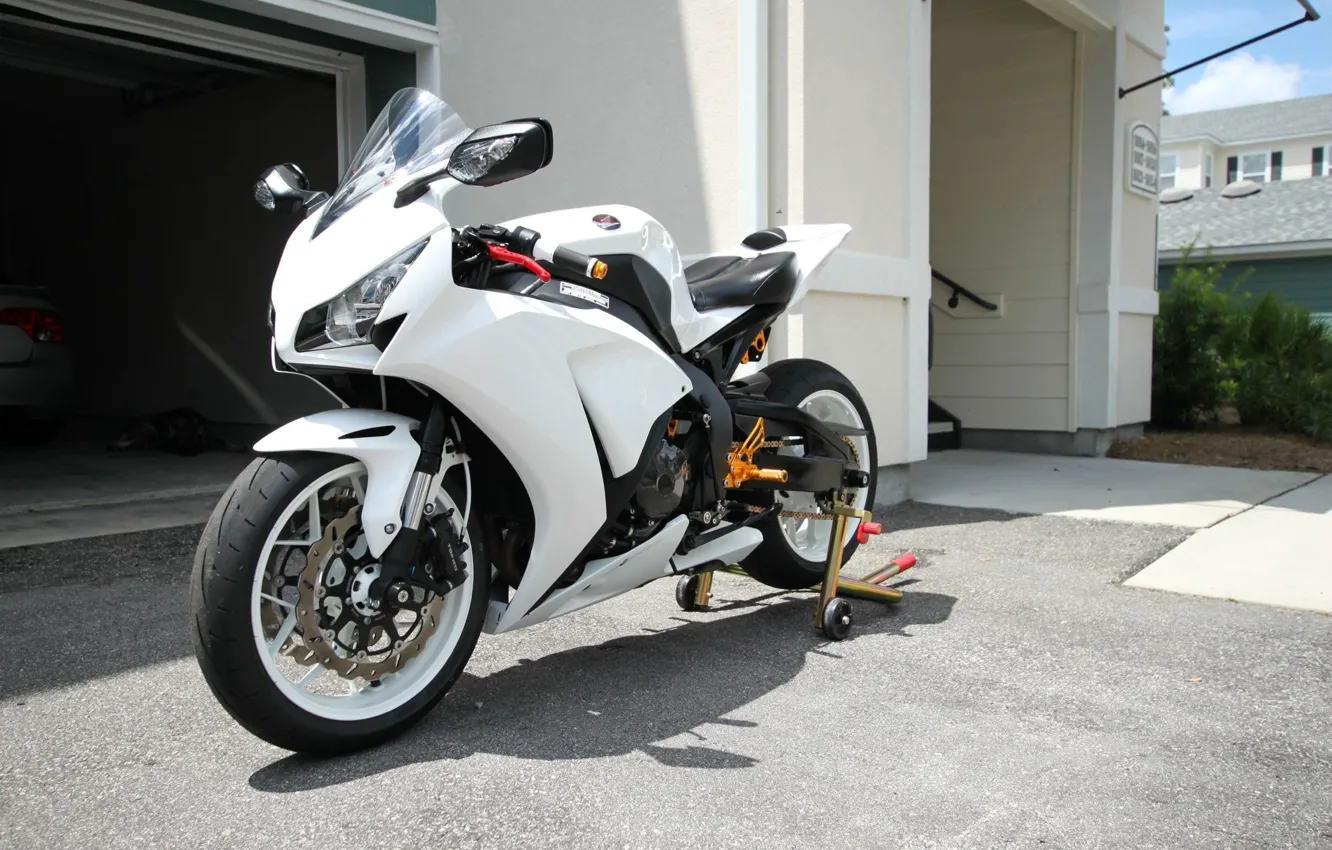 Фото обои Honda, White, Garage, CBR1000RR-R