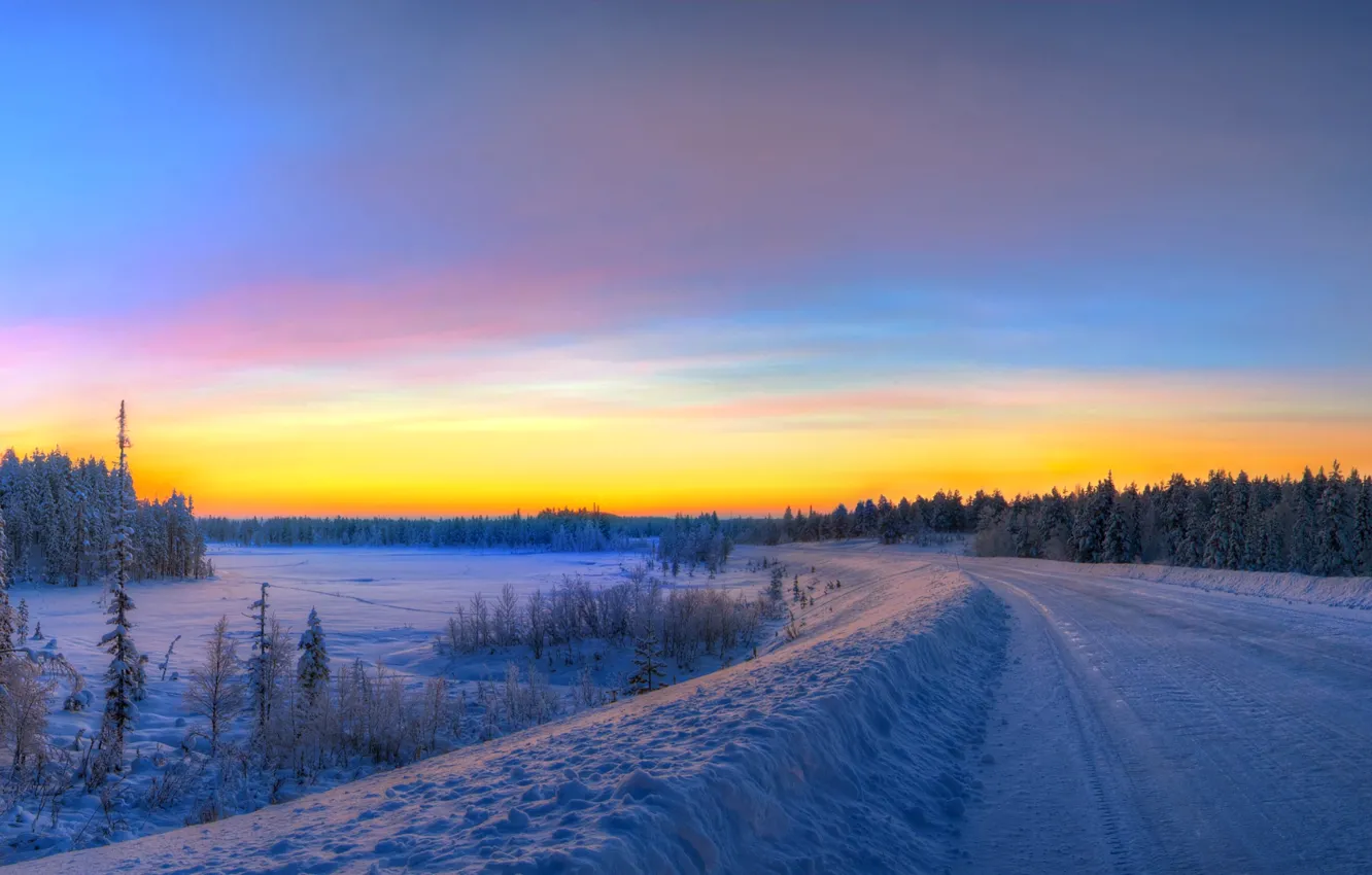 Фото обои зима, дорога, небо, снег, деревья, закат, ель, hdr