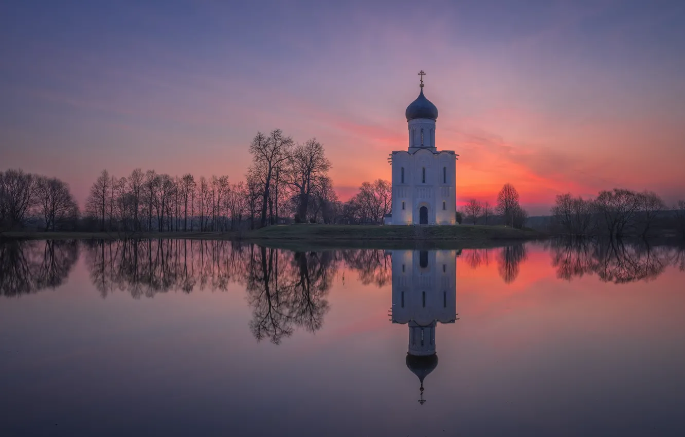 Фото обои деревья, закат, отражение, река, церковь, храм, Россия, разлив