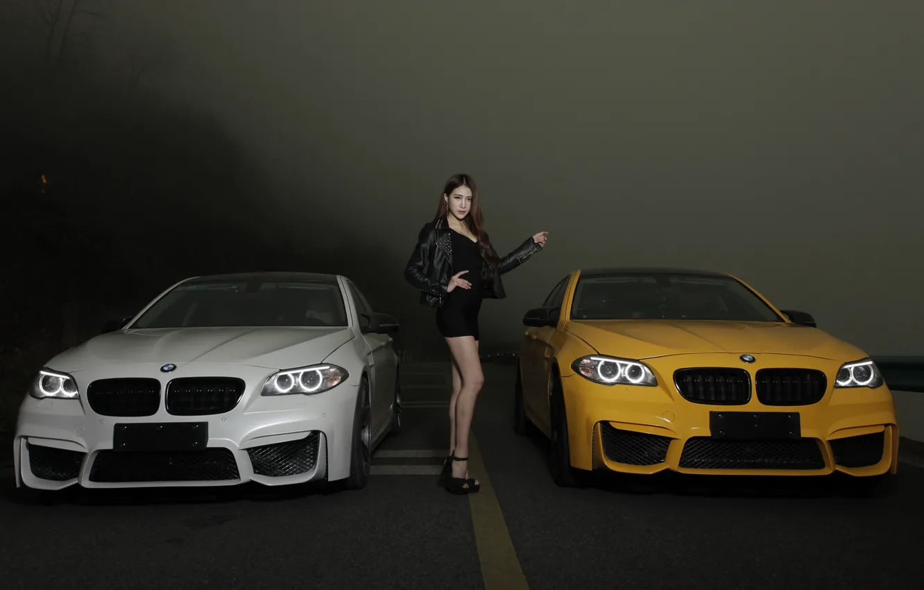 Фото обои дорога, взгляд, Девушки, BMW, азиатка, автомобили, красивая девушка