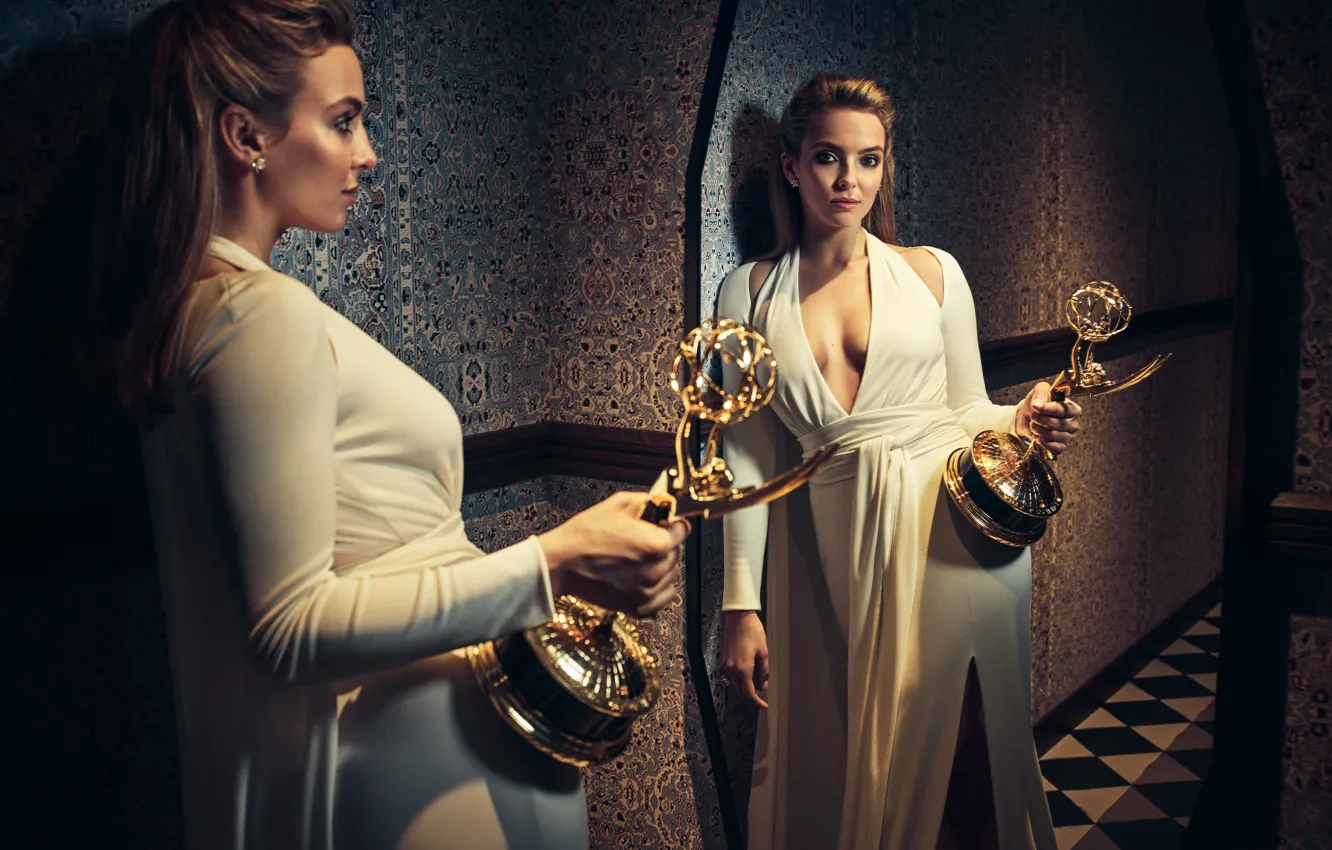 Фото обои отражение, платье, актриса, зеркало, декольте, Variety, премия, Jodie Comer
