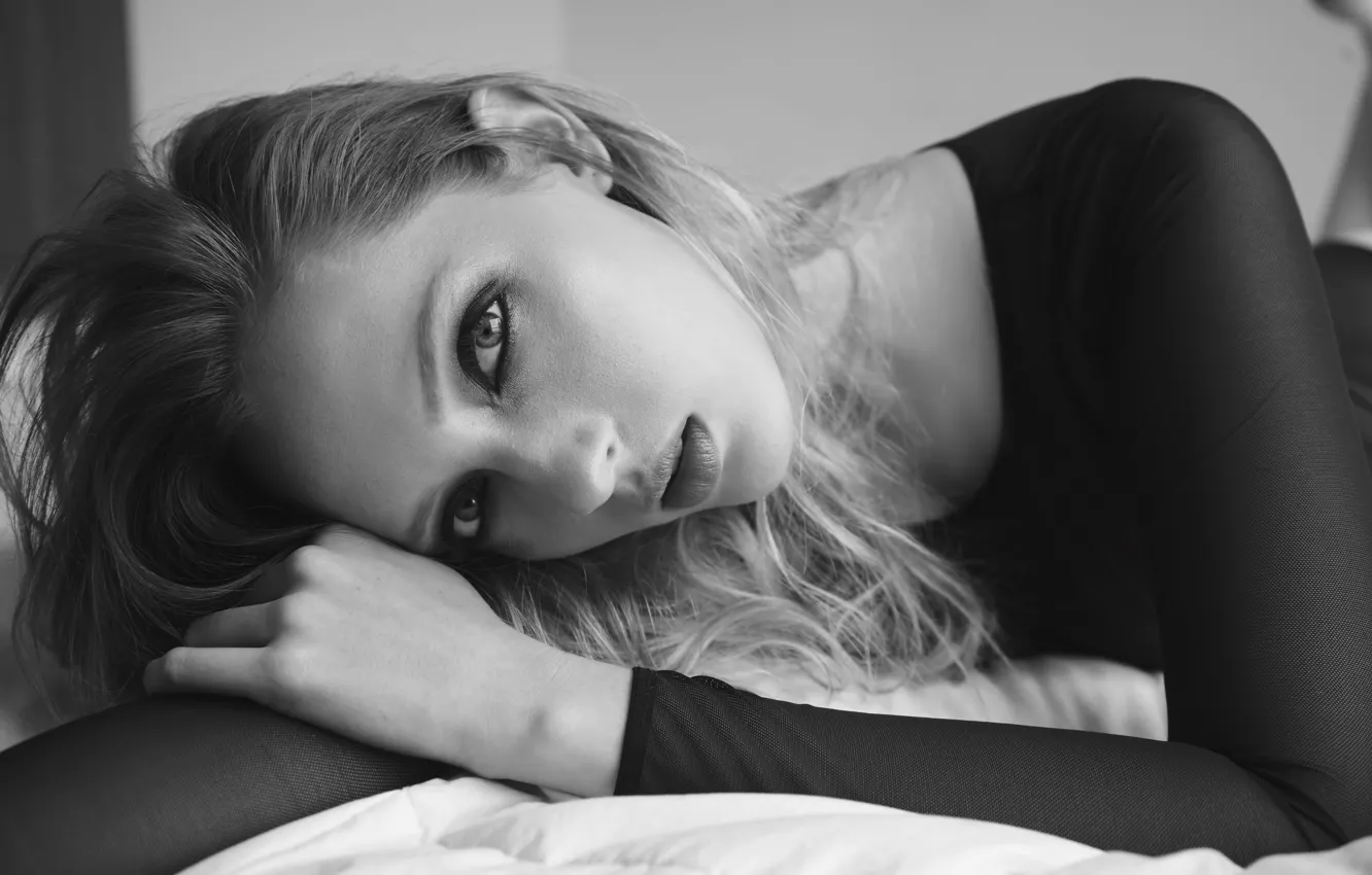 Фото обои глаза, взгляд, лицо, модель, губы, Vanessa