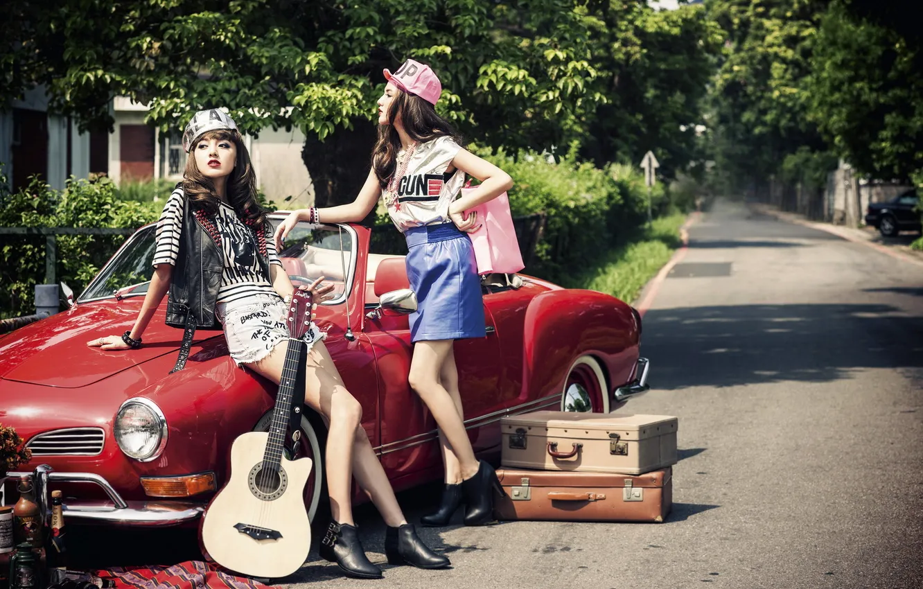 Фото обои машина, девушки, гитара