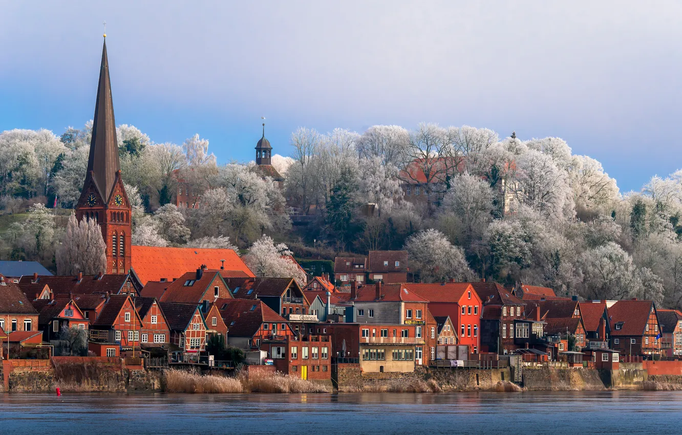 Фото обои солнце, деревья, река, дома, Germany, Elbe