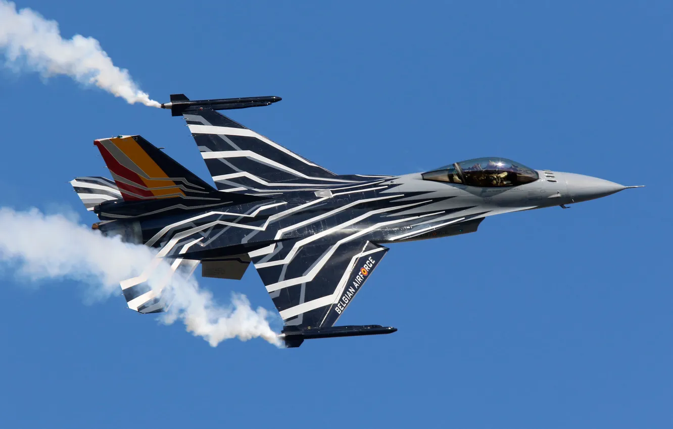Фото обои небо, полет, пилот, F-16, Fighting Falcon