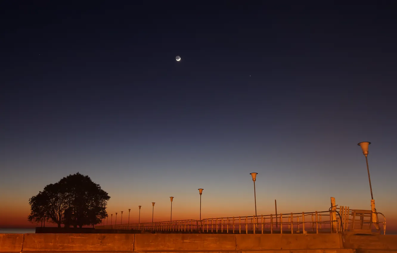 Фото обои Луна, фонари, пирс, Меркурий, сумерки, набережная, Аргентина, Буэнос-Айрес
