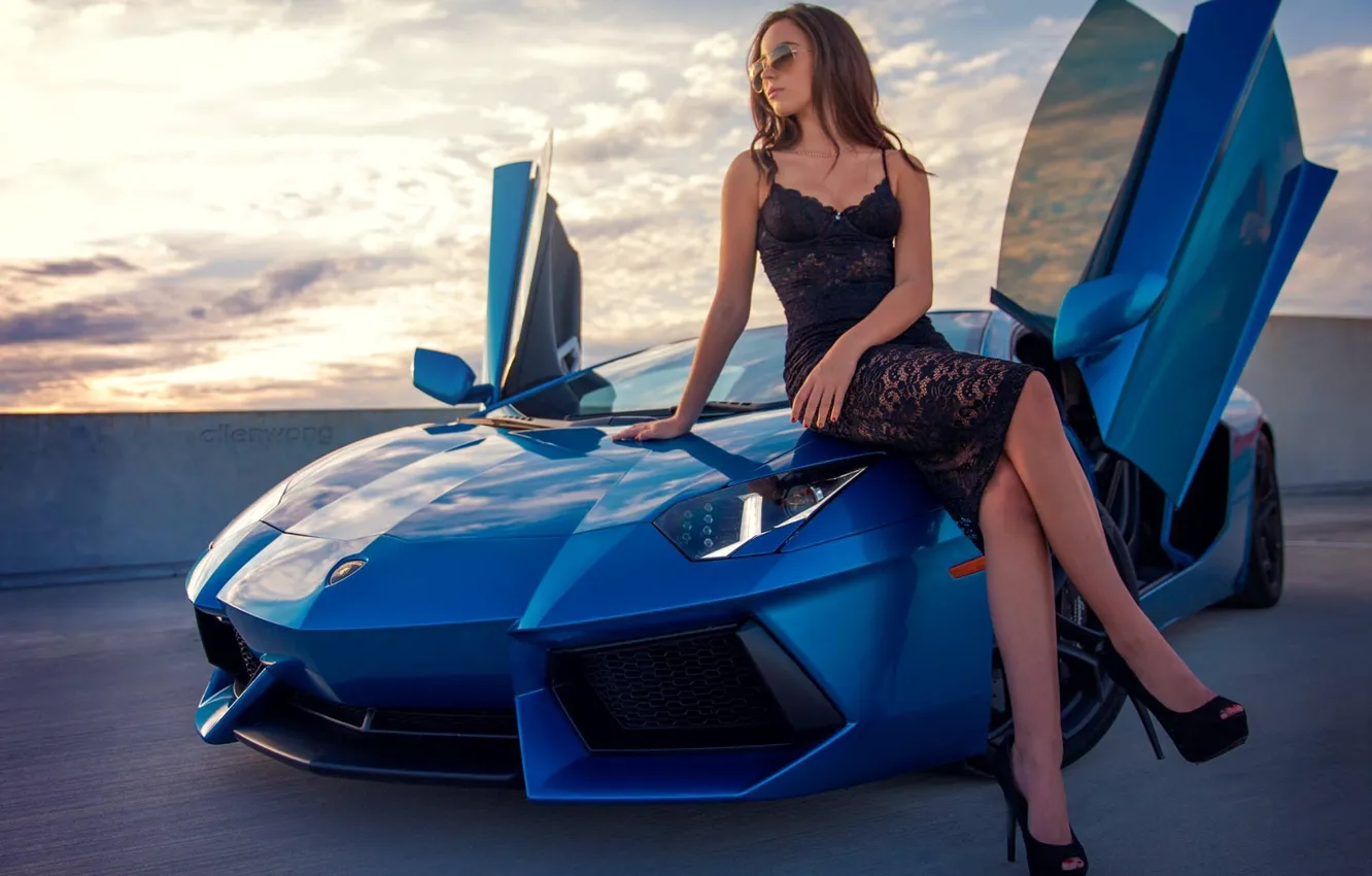 Фото обои Lamborghini, Girl, Legs, Beautiful, Model, Blue, LP700-4, Aventador