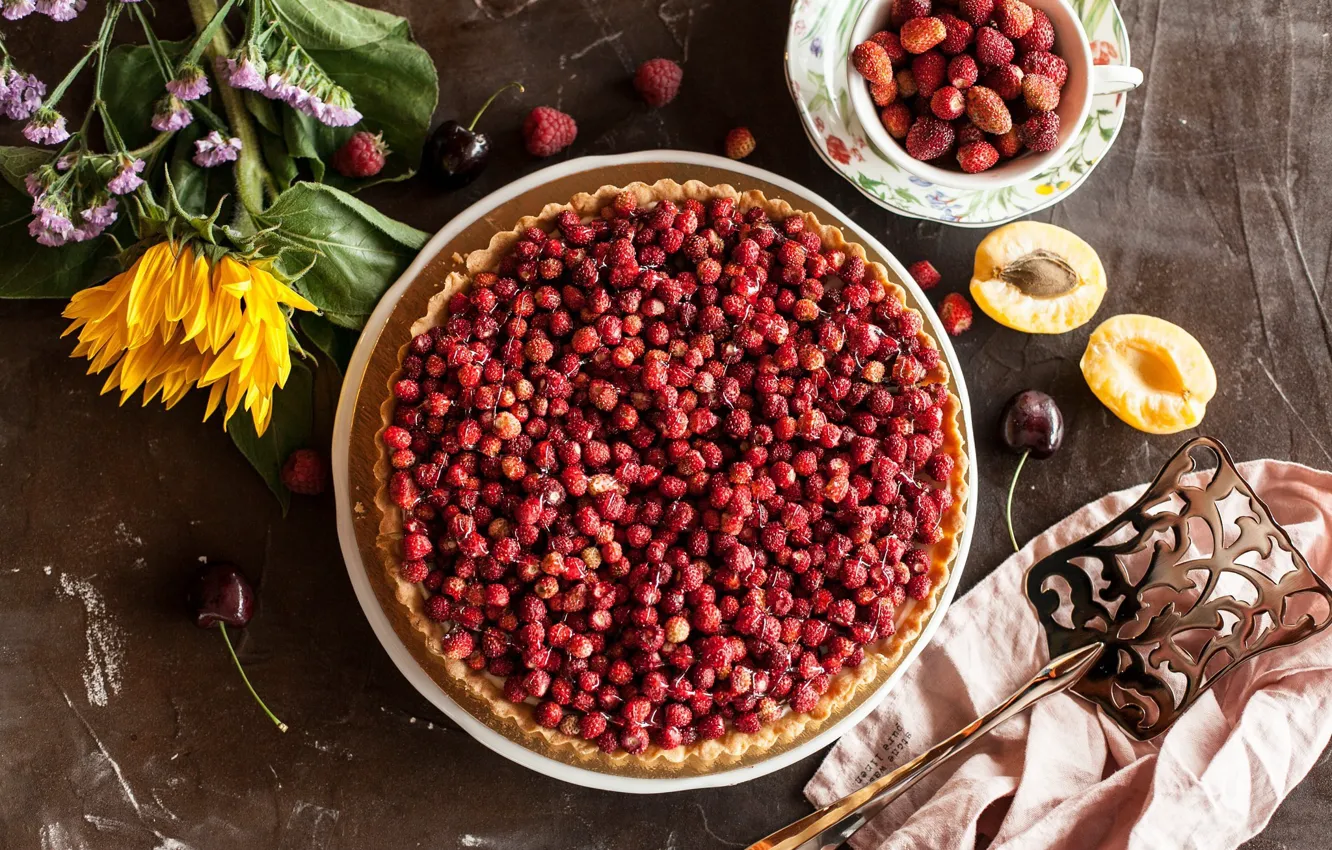 Фото обои ягоды, земляника, пирог, десерт, выпечка, вкусно