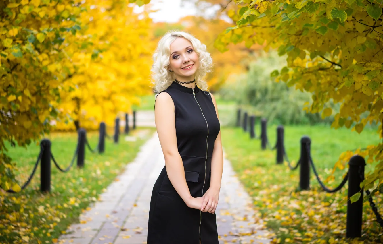 Фото обои девушка, улыбка, фон, Olesya